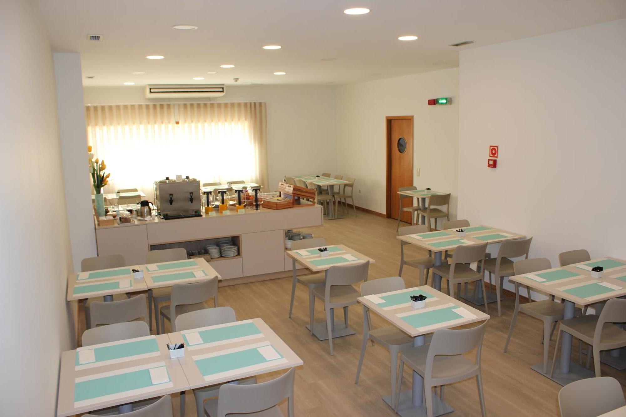 Hotel Dos Loios Santa Maria da Feira Exteriör bild