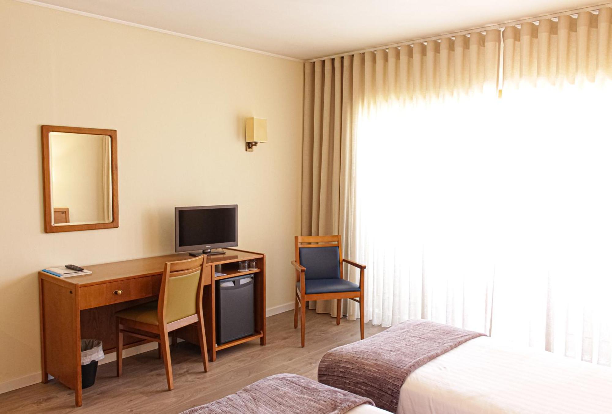 Hotel Dos Loios Santa Maria da Feira Exteriör bild